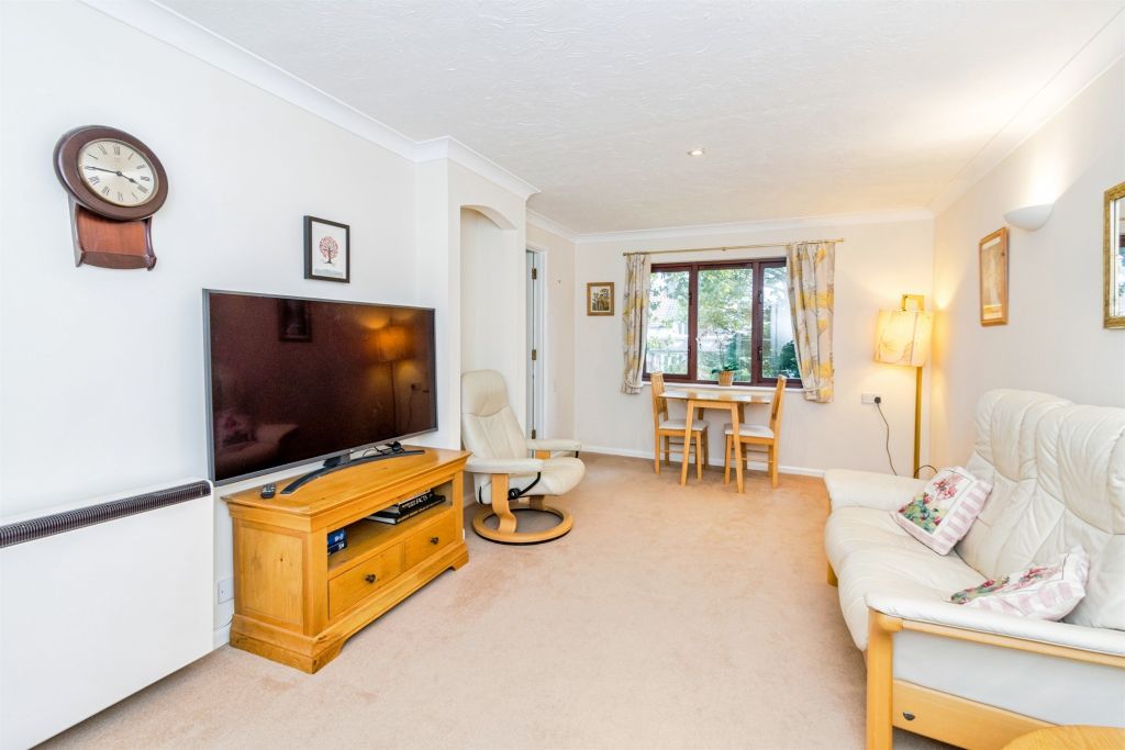 Property photo 3 of 18
