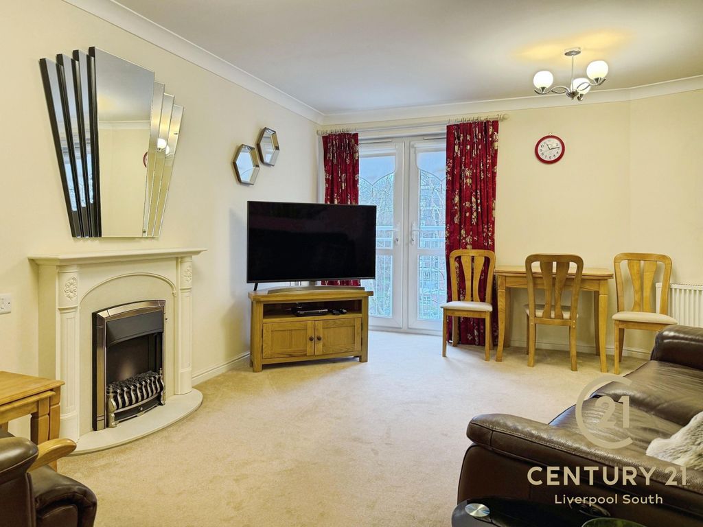 Property photo 2 of 22