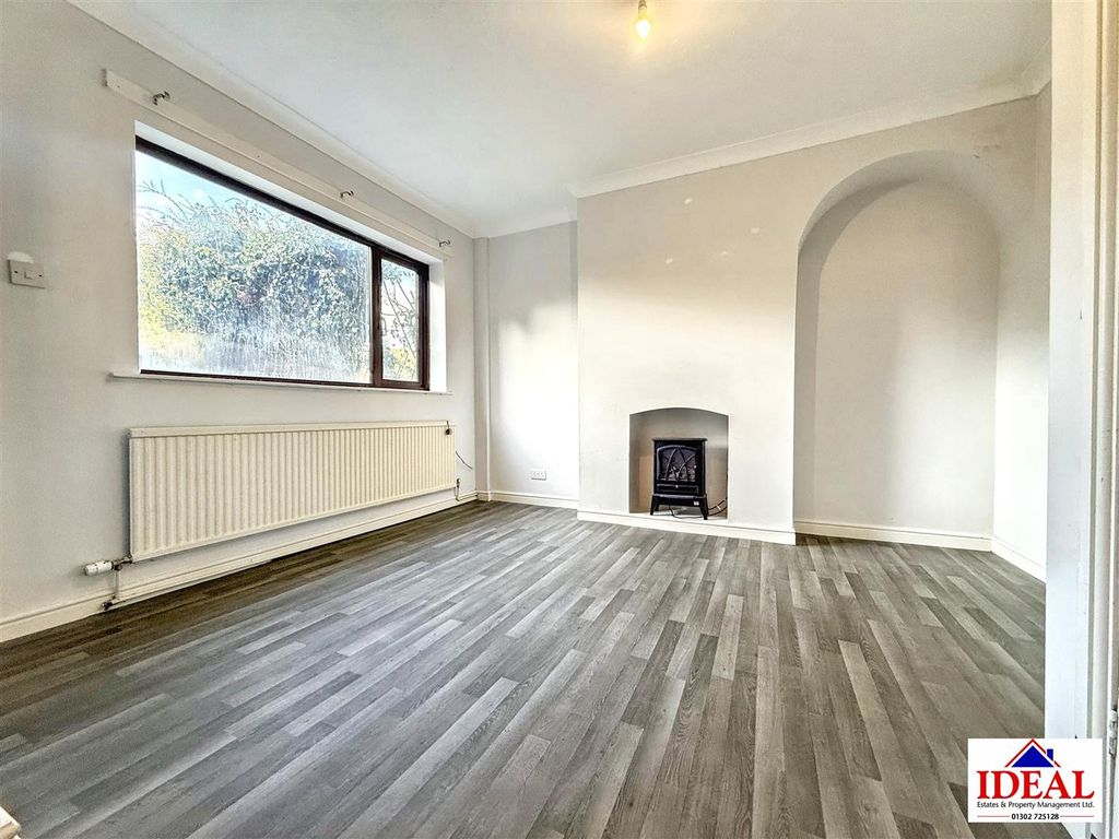 Property photo 2 of 10 Image00010.Jpg