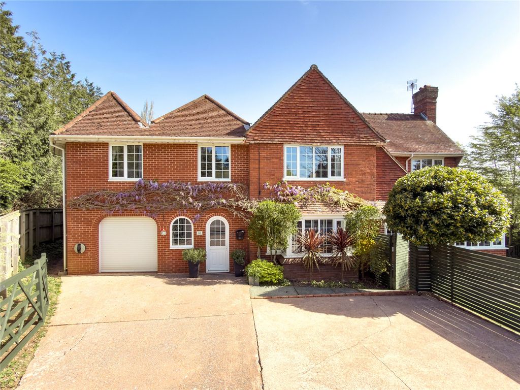 Property photo 1 of 17 Front External