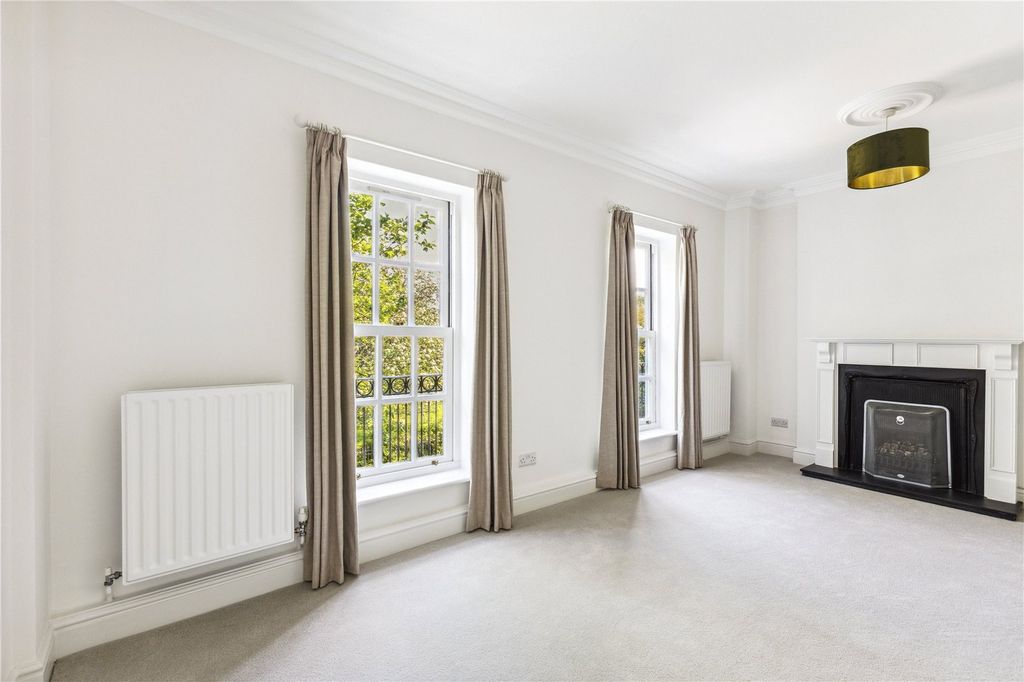Property photo 3 of 15 Reception Room