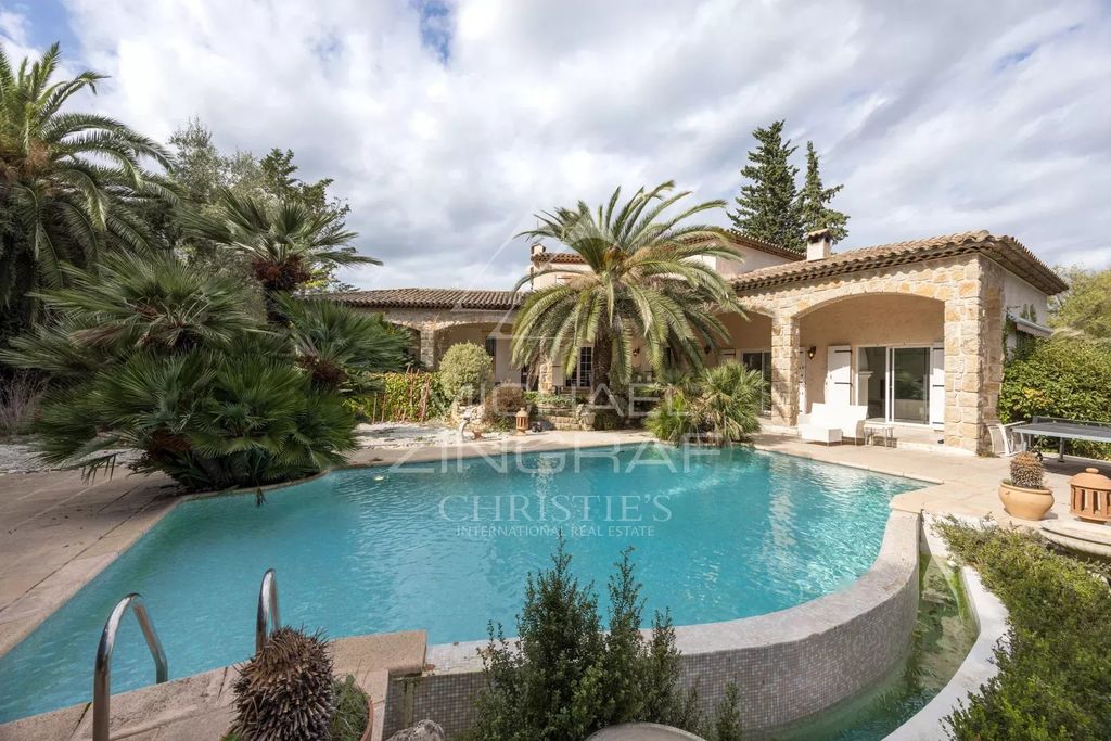 Property photo 1 of 11 Mougins - Provençal Villa On Over Half A Hectare