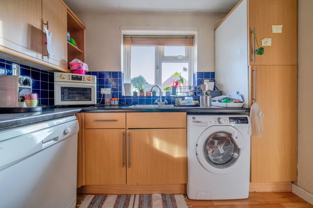 Property photo 2 of 20 Kitchen
