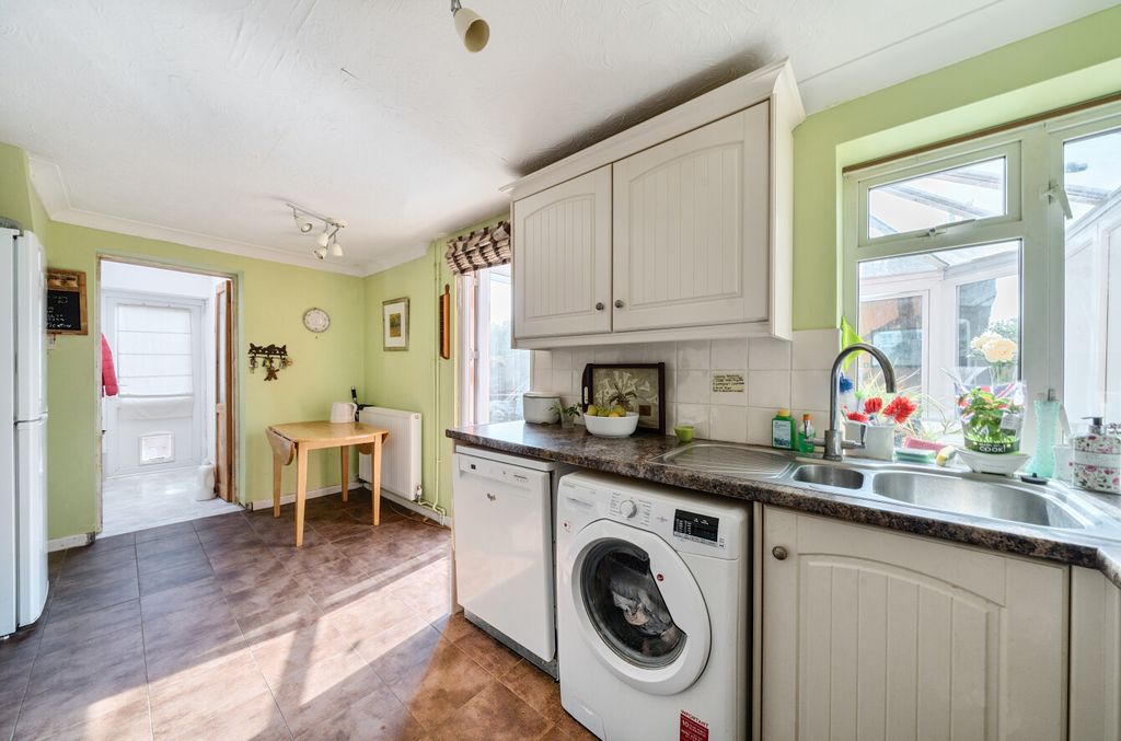 Property photo 3 of 11 1300909-18-6838B0...