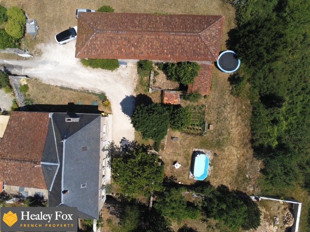Property photo 3 of 32 2._Houses_For_Sale_In_Charente6A35076B934c6