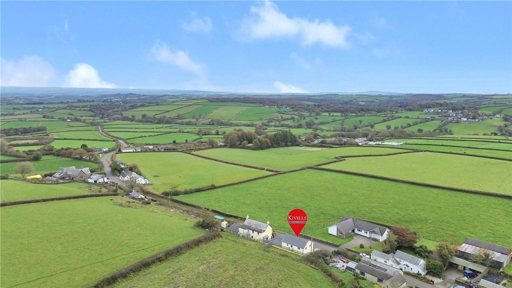 Property photo 1 of 18 Aerial
