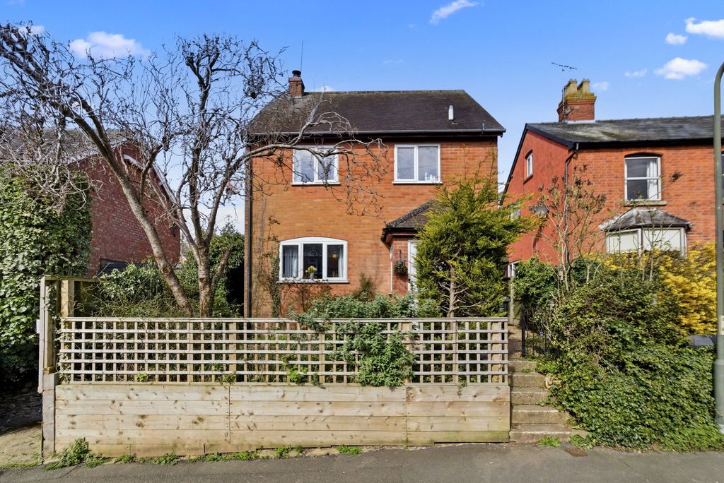 Property photo 1 of 18