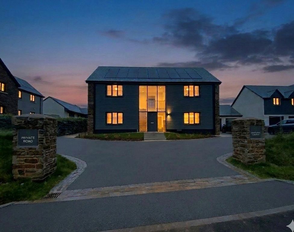 Property photo 1 of 33 Picture No. 84