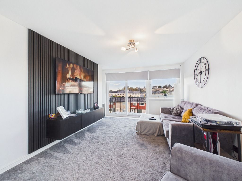 Property photo 2 of 21