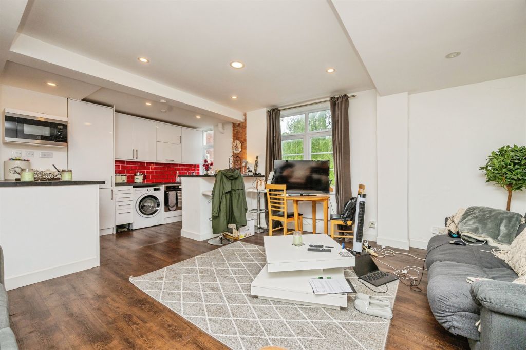 Property photo 2 of 16