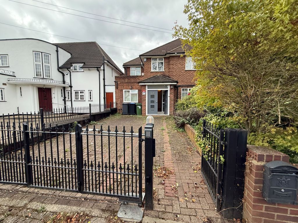 Property photo 1 of 31