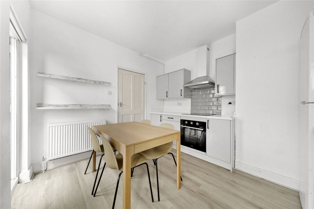 Property photo 3 of 10 Picture No. 06