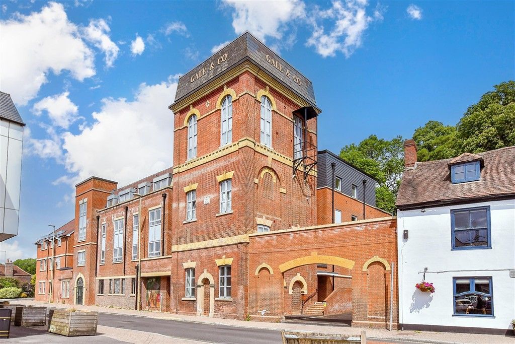 Property photo 2 of 12 External (Web)