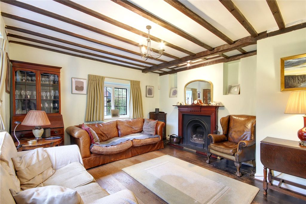 Property photo 2 of 15 Sitting Room