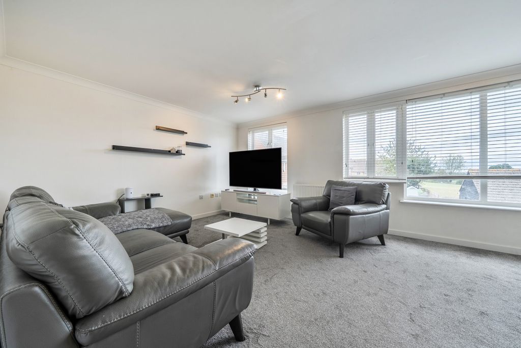 Property photo 2 of 18 Reception Room
