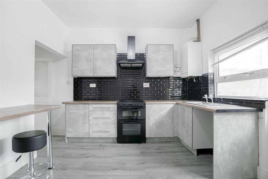 Property photo 1 of 17 1.Jpg