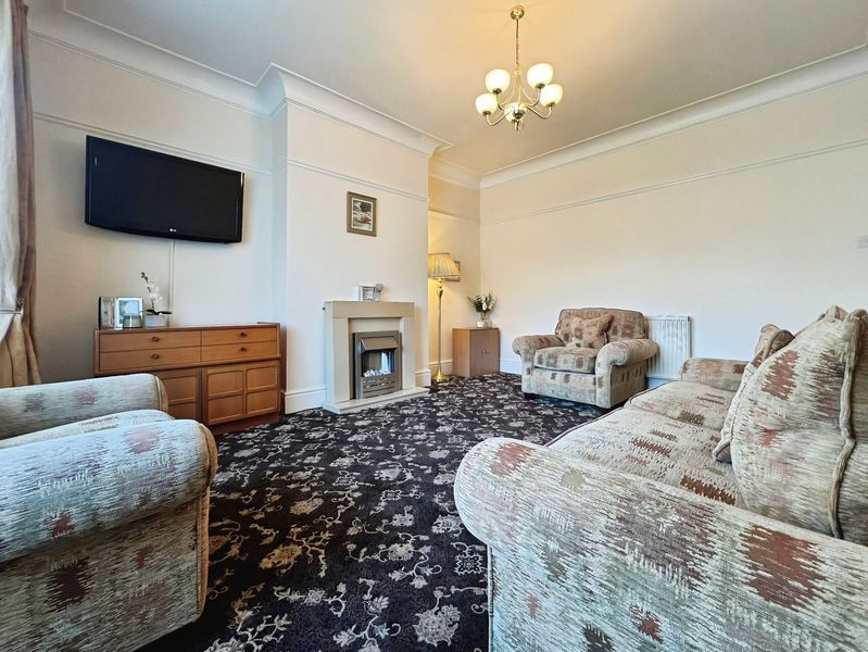 Property photo 3 of 35 Photo 37