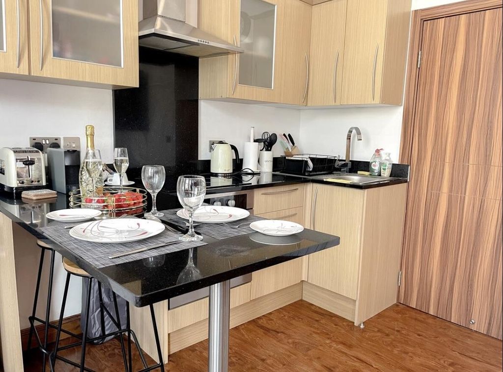 Property photo 2 of 9 Kitchen 2.Jpg