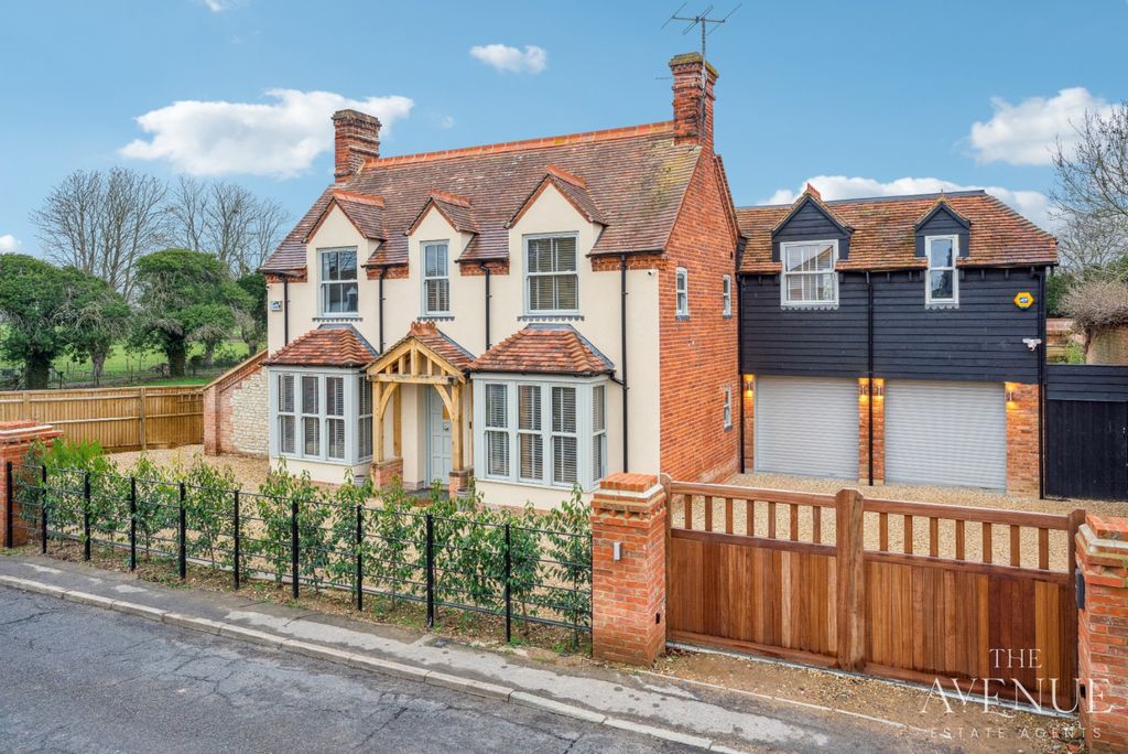 Property photo 2 of 30 4779053