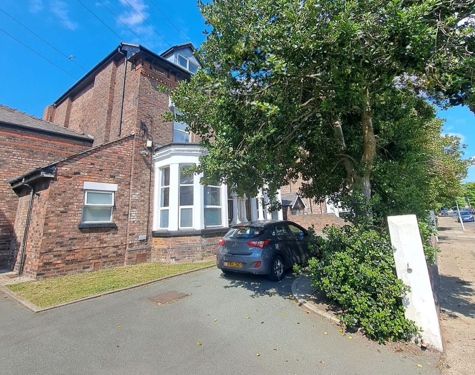 Property photo 3 of 11