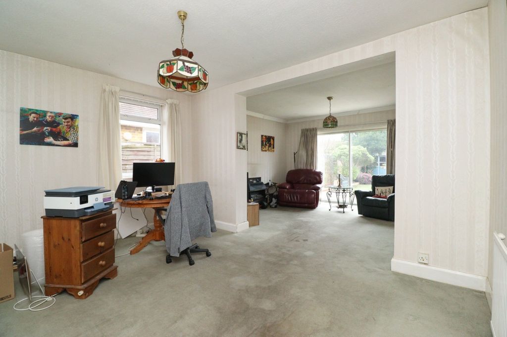 Property photo 3 of 21 Picture 3