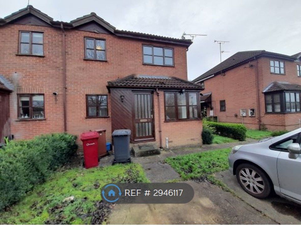 Property photo 2 of 8