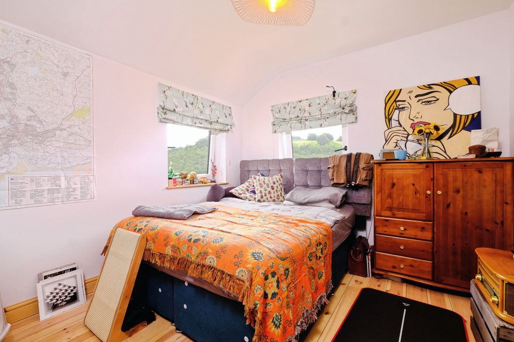 Additional image 11 of 4 bed property for saleBlaencuffin Road, Abertillery NP13