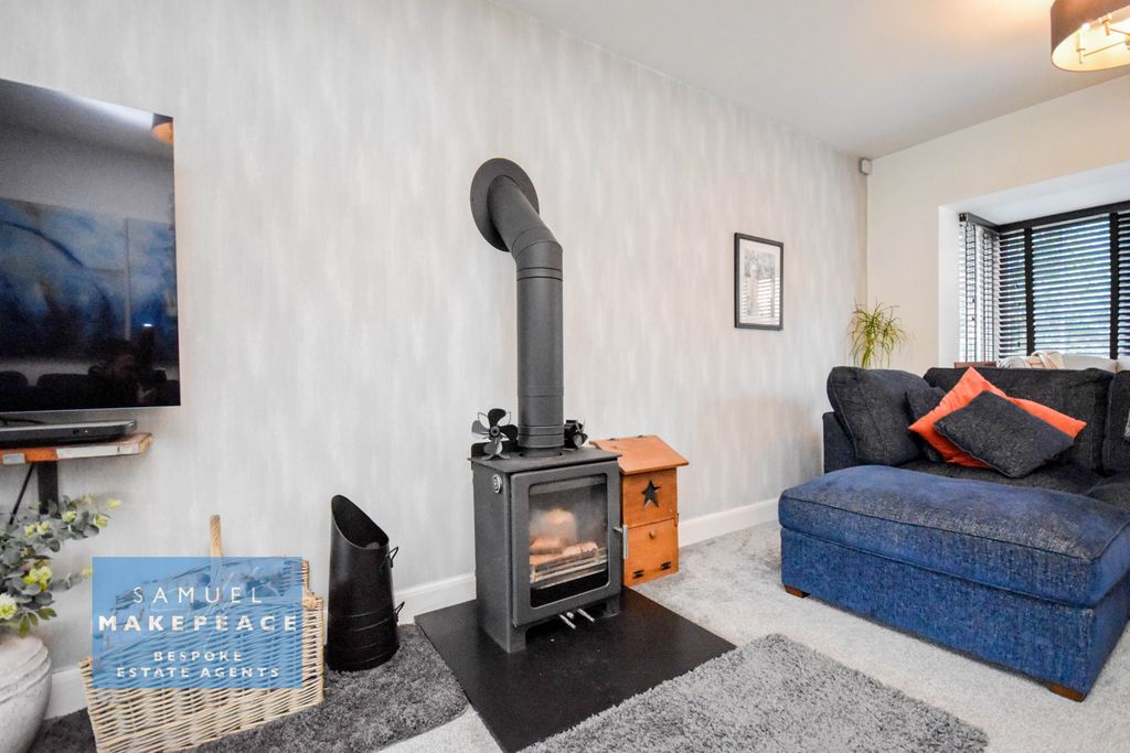 Property photo 2 of 40 Gallery