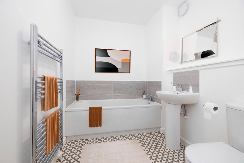 Property photo 3 of 19