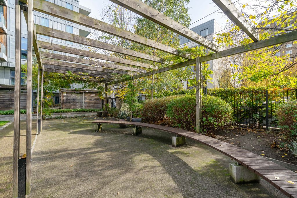 Property photo 3 of 24