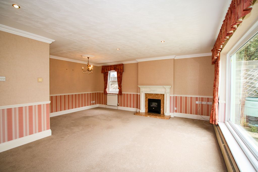 Property photo 2 of 27 Photo 1