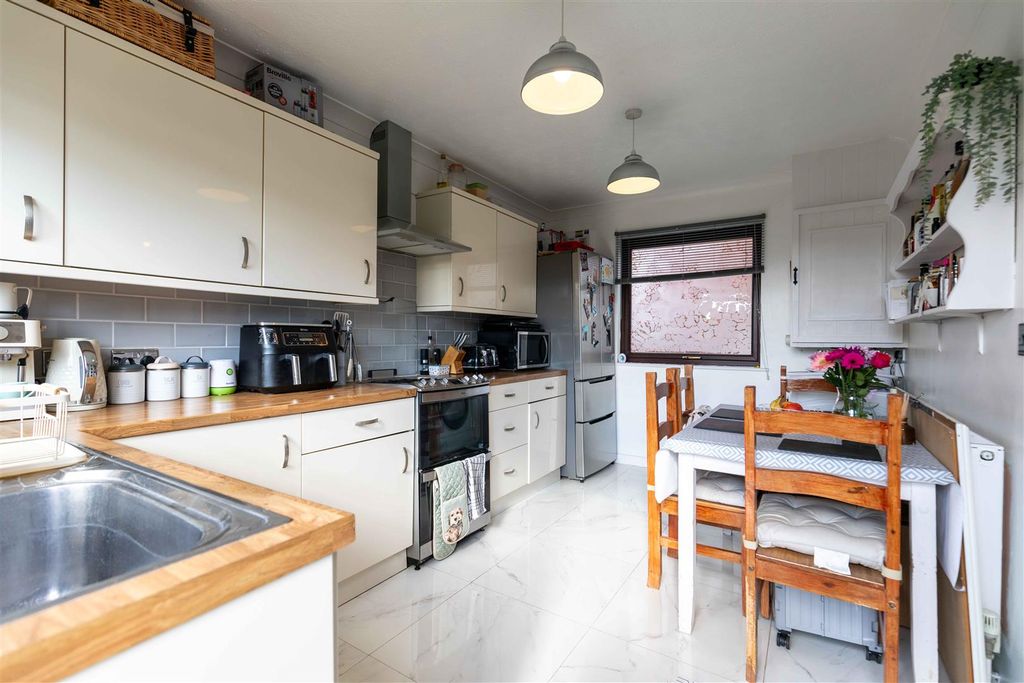 Property photo 3 of 8 Aa1A6747.Jpg