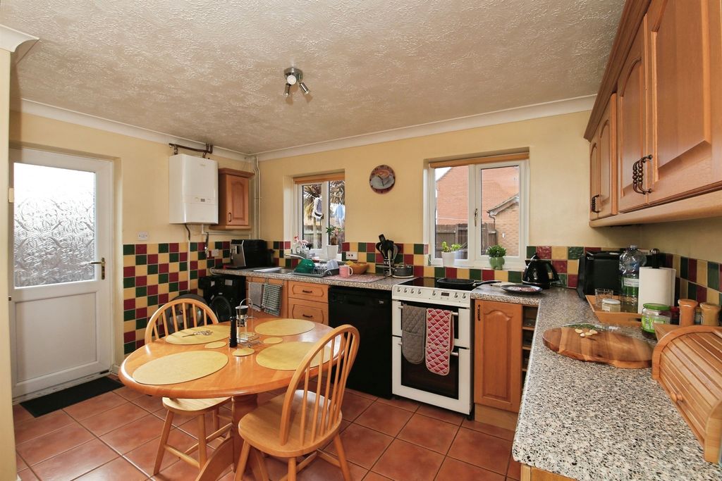 Property photo 3 of 16