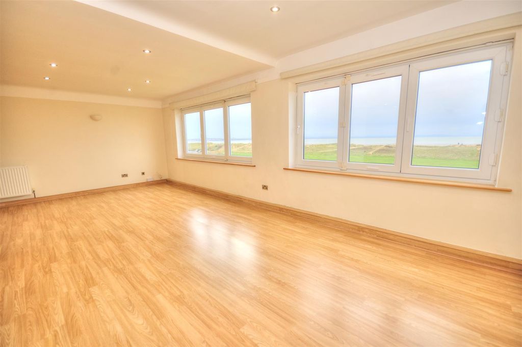 Property photo 2 of 16 Dsc_1216_Enhancer.Jpg