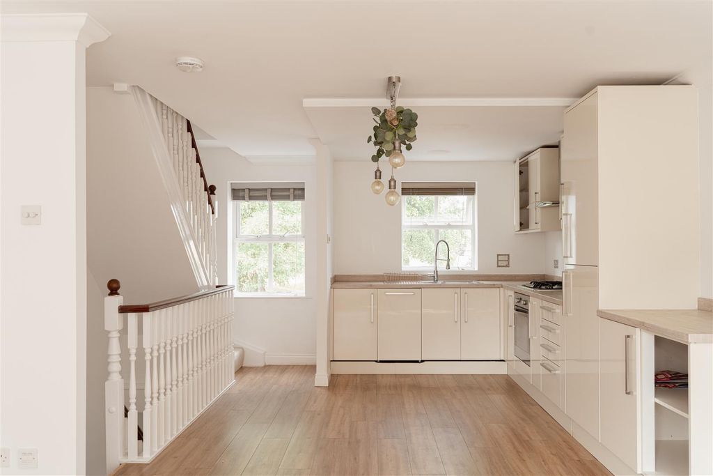 Property photo 3 of 22 7.Jpg