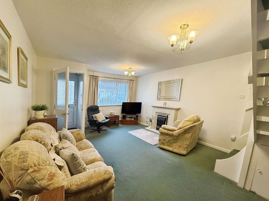 Property photo 3 of 13