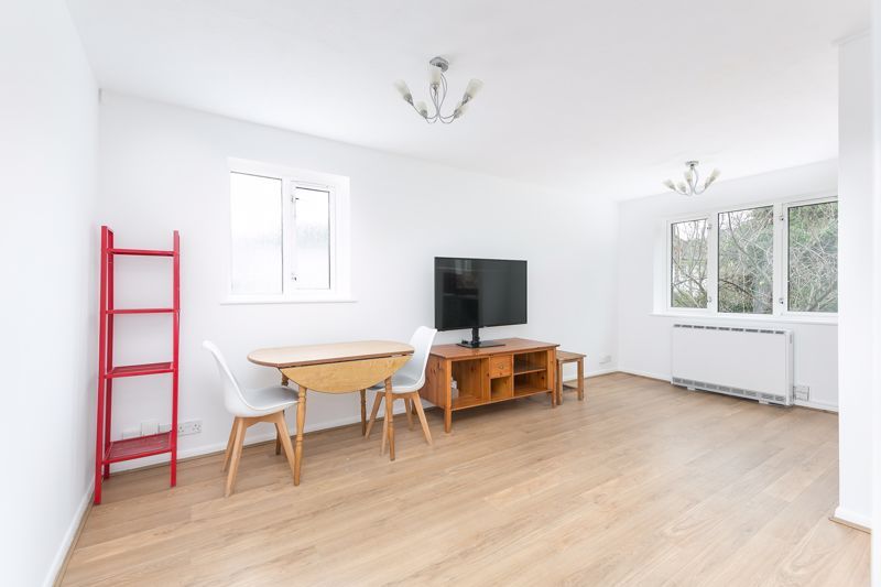 Property photo 2 of 11 Reception/Dining Room