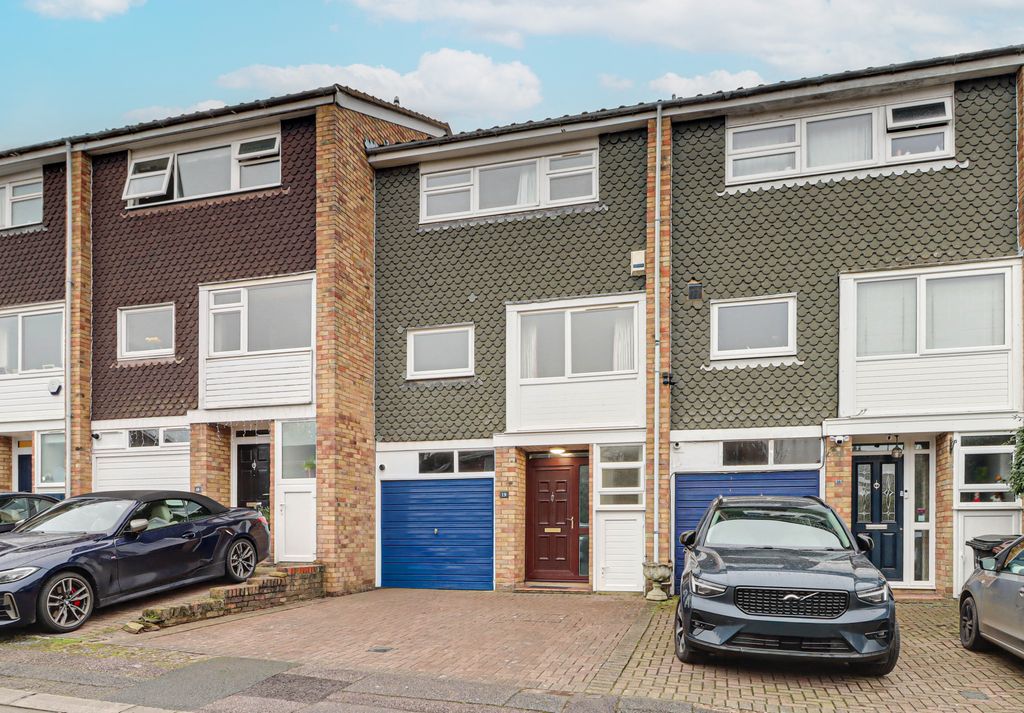 Property photo 1 of 15 Front