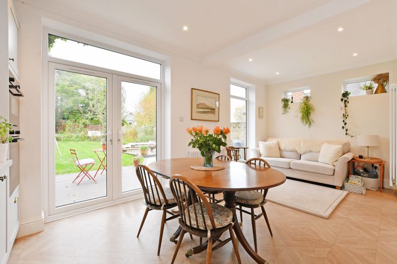 Property photo 2 of 35 Dining Kitchen