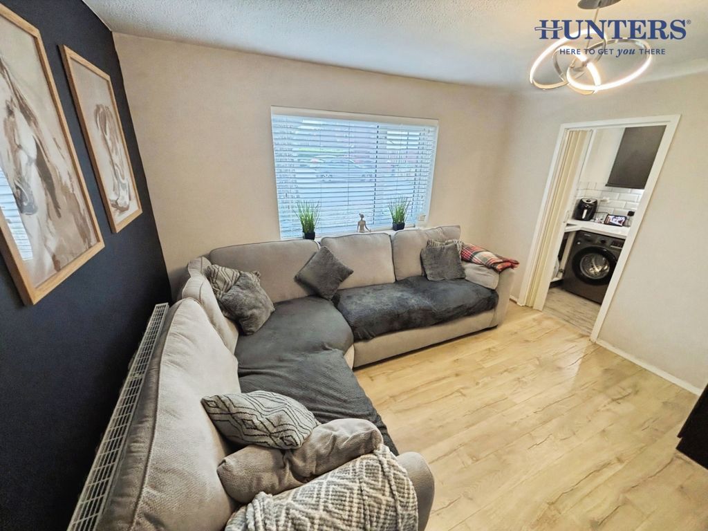 Property photo 2 of 11 Pbox-Img.Jpg