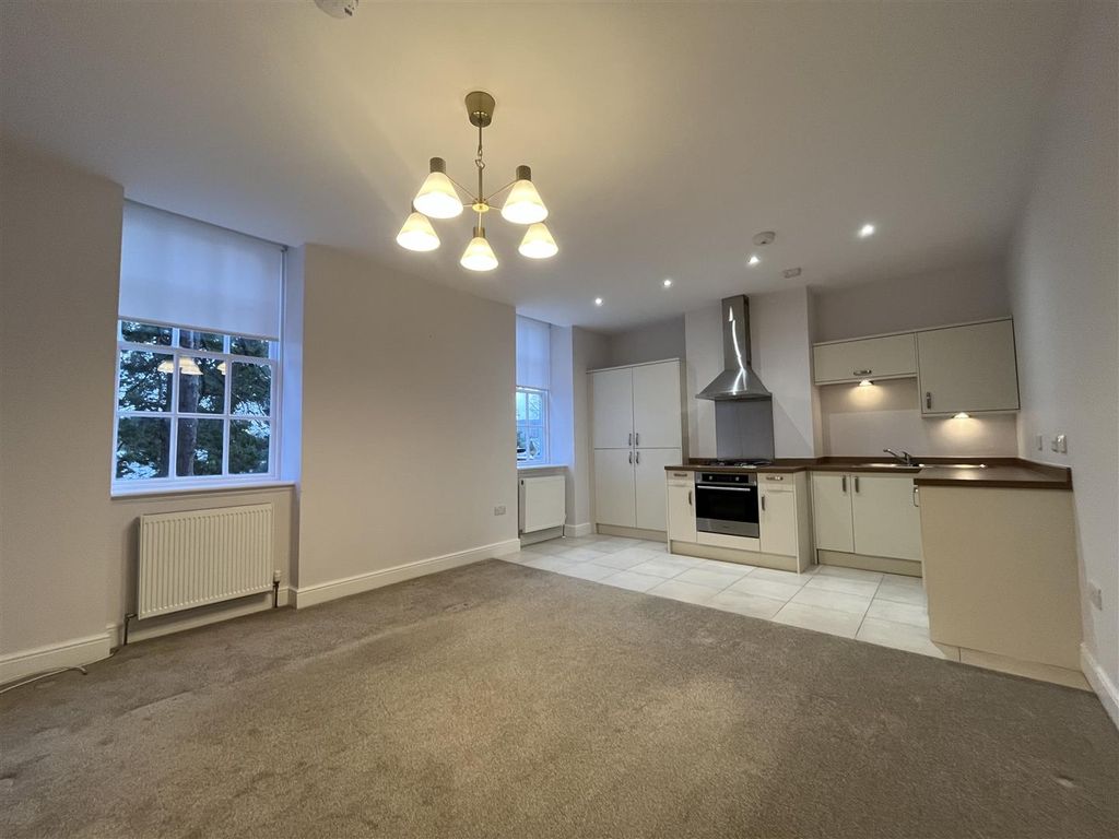 Property photo 2 of 14 2.Jpg