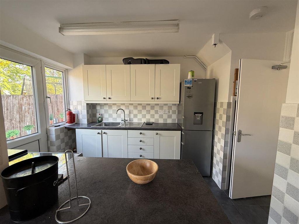 Property photo 2 of 17 Kitchen Dining