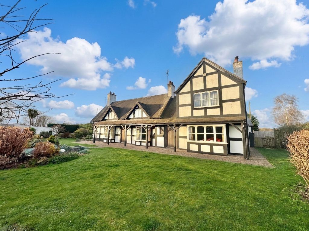 Property photo 1 of 39