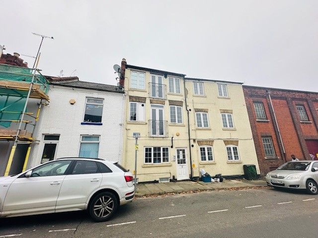 Property photo 1 of 4