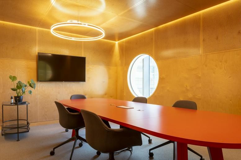 Property photo 3 of 46