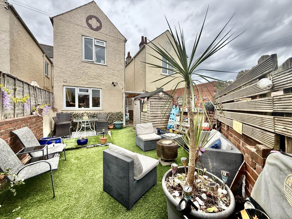 Property photo 3 of 16