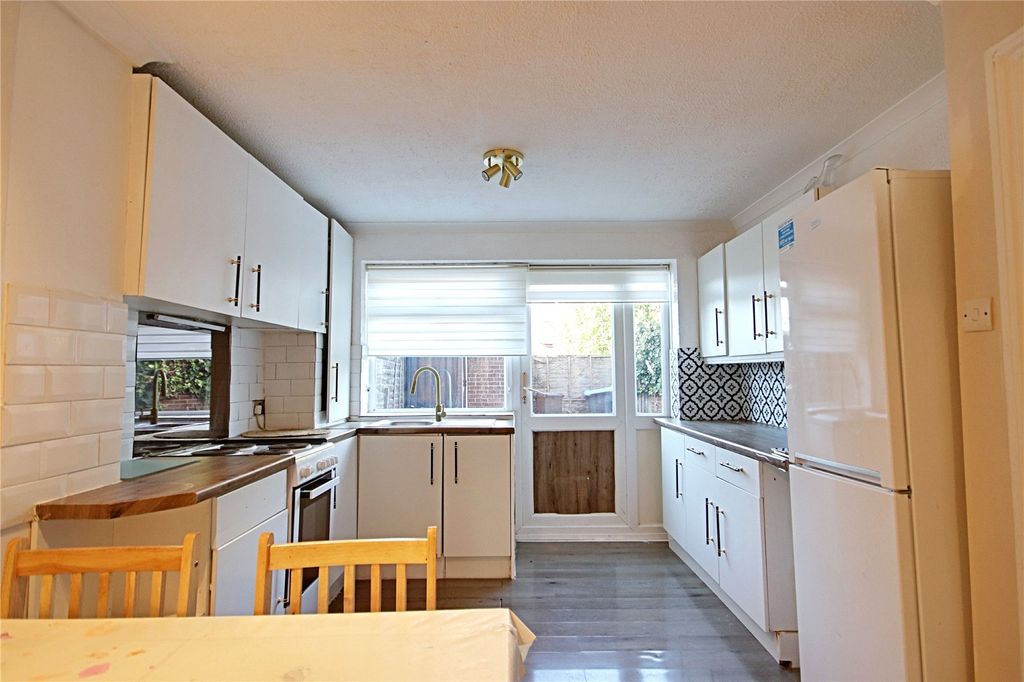 Property photo 2 of 16 Picture No. 09