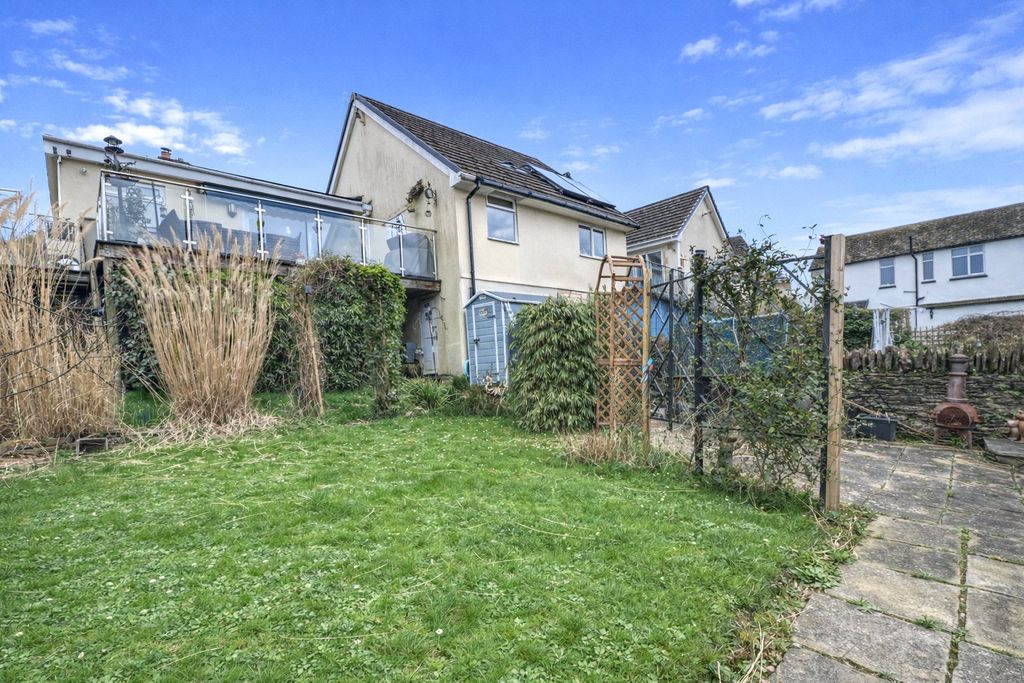 Property photo 3 of 22 3 - Picture No. 18