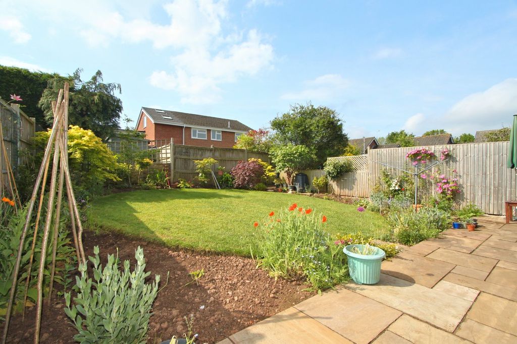 Property photo 2 of 13