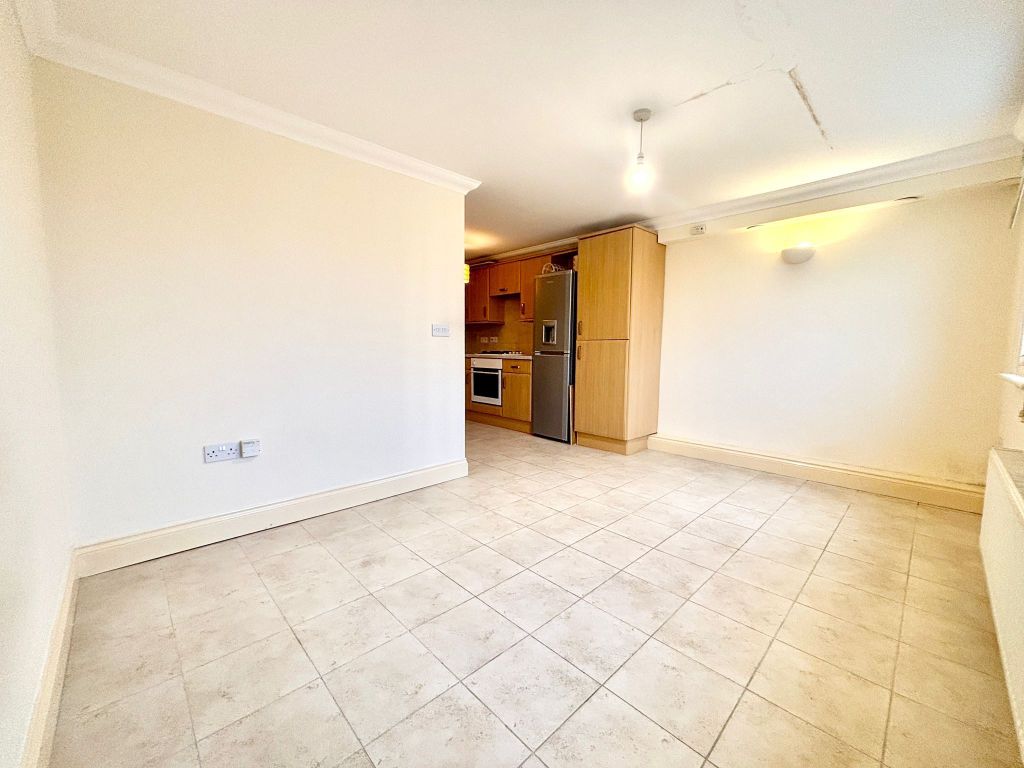 Property photo 3 of 6 '#